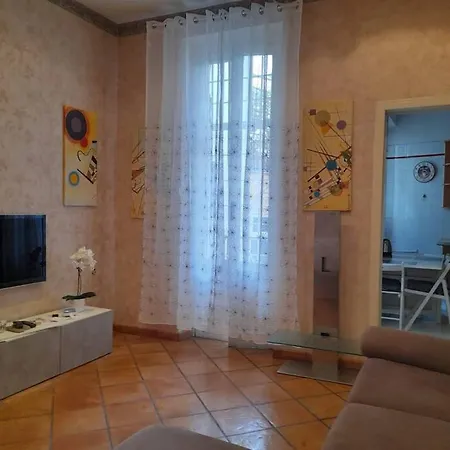 Allegra's House Barberini Apartman